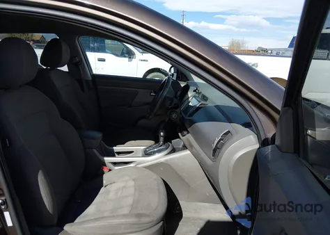 2011 Kia Sportage Lx z USA, uszkodzony, nr VIN KNDPBCA28B7024731